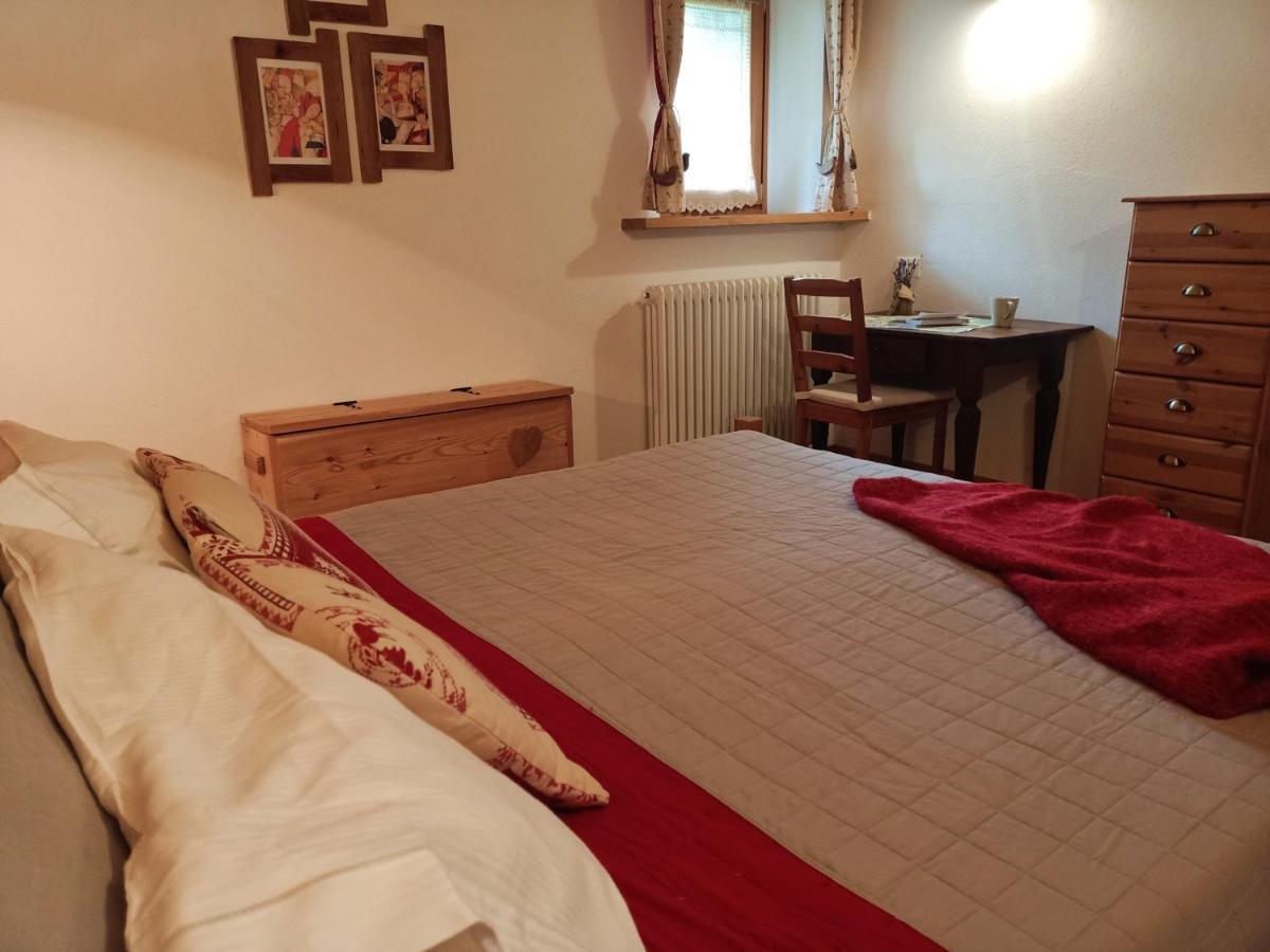 Villa La Fattoria di Roven Gignod Esterno foto